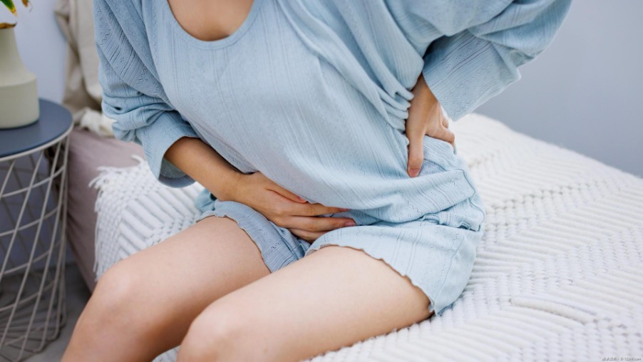 虚血性腸炎とは?突然の腹痛・血便が出る原因と検査・治療法を解説